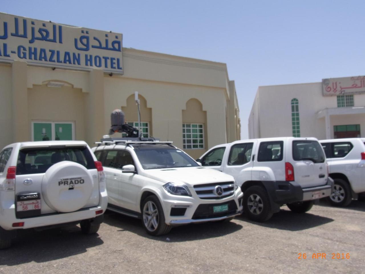 Al Ghazlan Hotel Sinaw Ruddah ภายนอก รูปภาพ