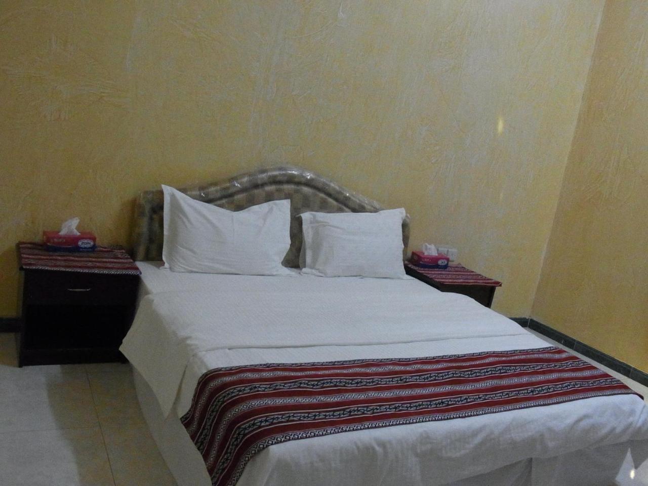 Al Ghazlan Hotel Sinaw Ruddah ภายนอก รูปภาพ