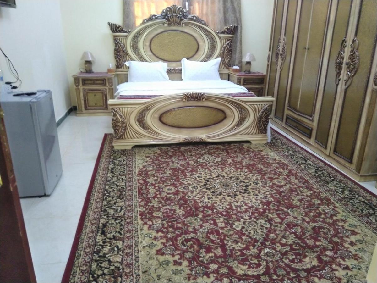 Al Ghazlan Hotel Sinaw Ruddah ภายนอก รูปภาพ