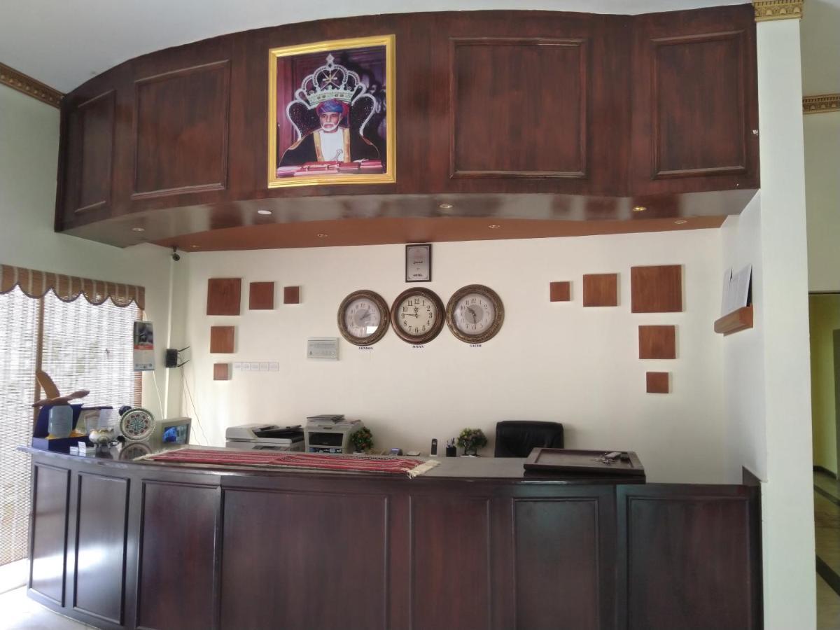 Al Ghazlan Hotel Sinaw Ruddah ภายนอก รูปภาพ